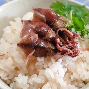 春に絶対食べたい♡ホタルイカの炊き込みごはん